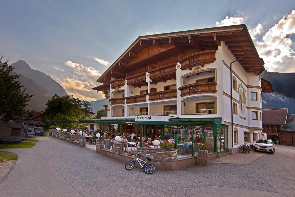 Landhotel Denggerhof Mayrhofen Exterior photo